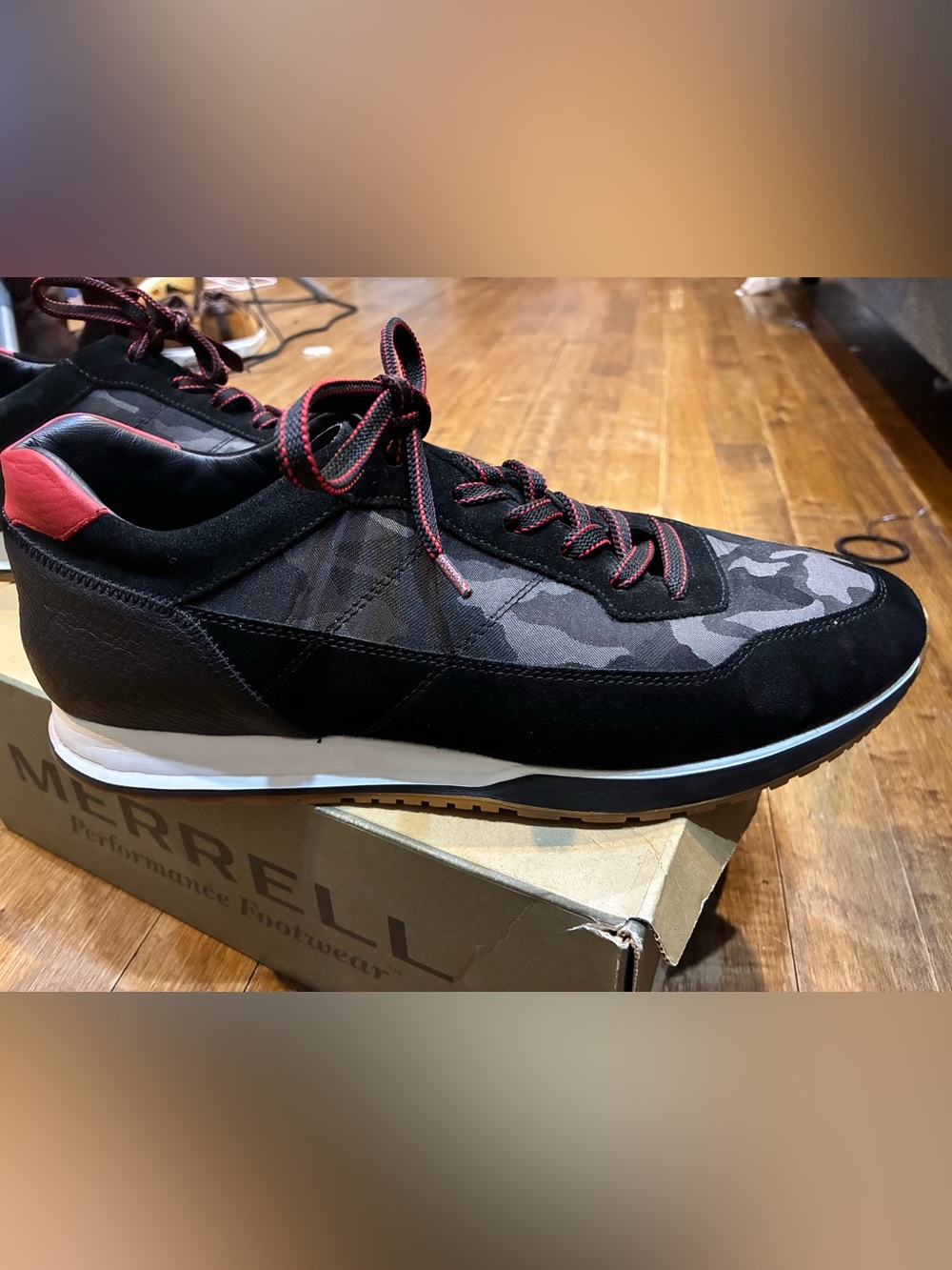 Hogan Men's Black & Gray Camo Sneakers with Red Accents - 9 1/2 (MSRP $600+)